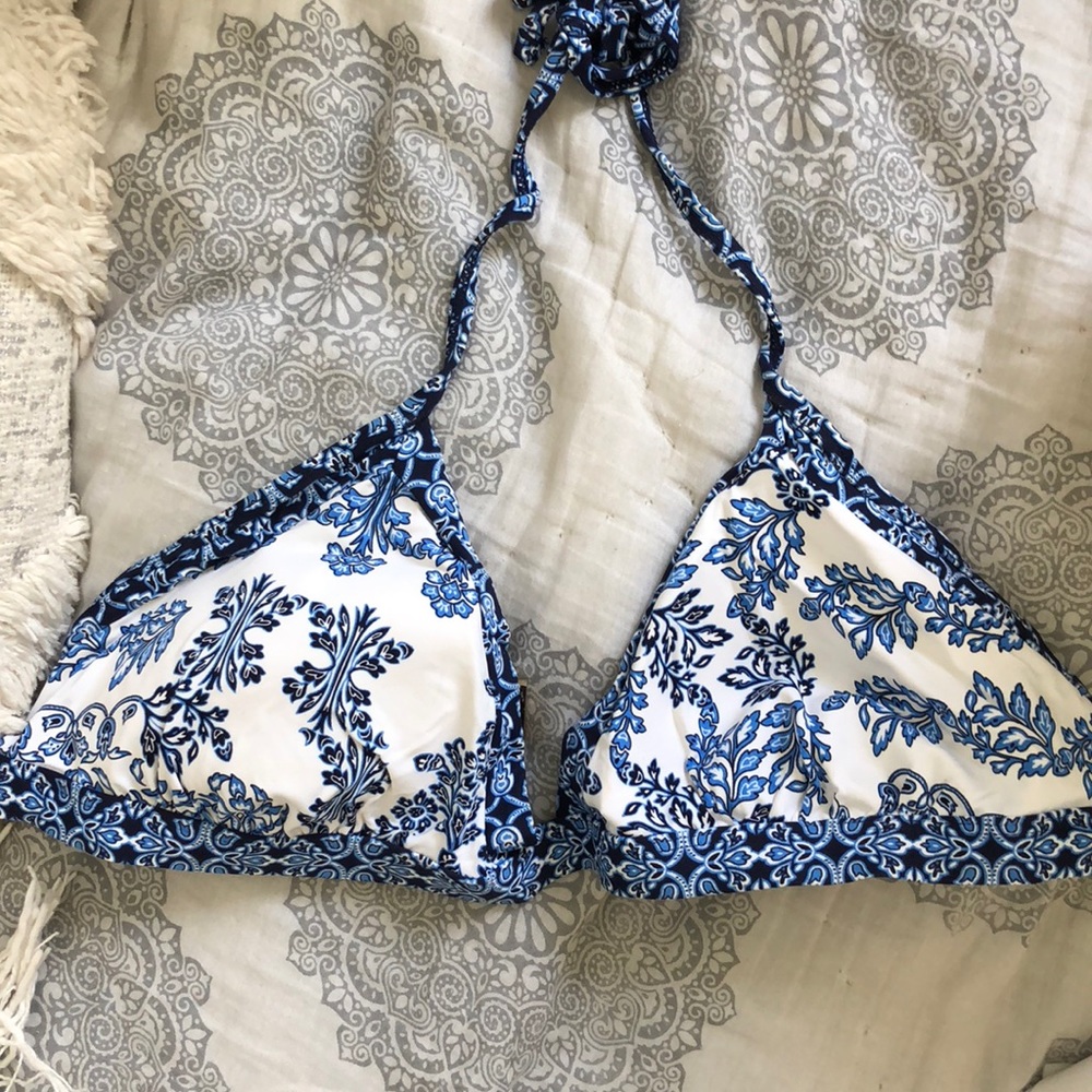 Tommy Bahamas swimsuit top